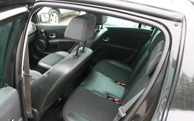 Renault Clio cena 21300 przebieg: 125000, rok produkcji 2011 z Wisła małe 211